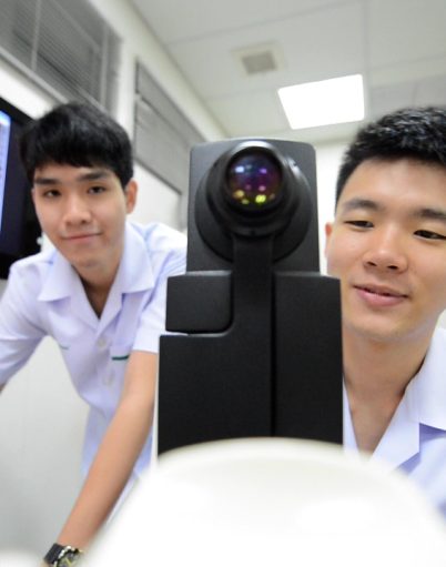 MED_8522.MOV.00_00_12_39.Still001